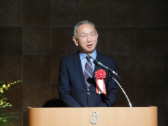 曄道上智大学長