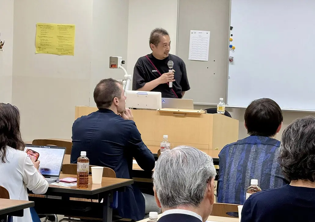 地球環境学研究科同窓会　講演会・懇親会開催報告
Graduate School of Global Environmental Studies Alumni Association : Lecture and Social Gathering Report
